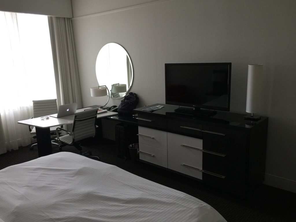loews hotel room 2